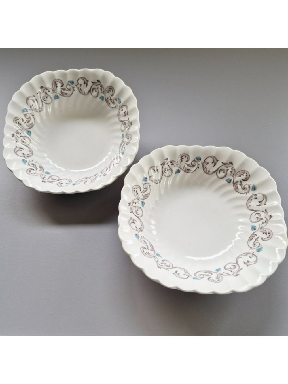 Vintage Johnson Bros Encore Square Cereal Bowl Set of 2, Blue Leaves Light Brown - Picture 2 of 9
